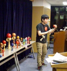 kendama.JPGのサムネイル画像