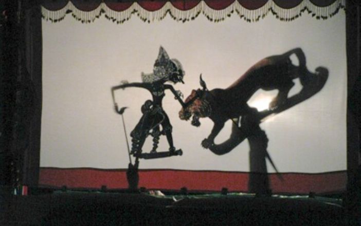インドネシアに伝わる伝統的な人形劇です。
